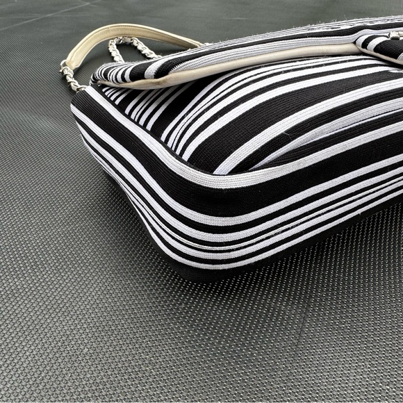 Venise Biarritz Flap Bag Striped Canvas Medium - Picture 3 of 13
